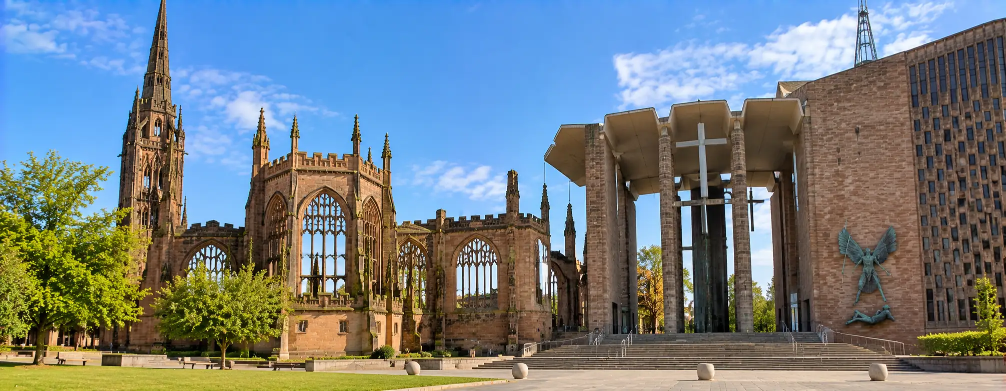 Book a Hindu Priest in <span class="text-[#FF9500]">Coventry</span> with Pandits Near Me Banner